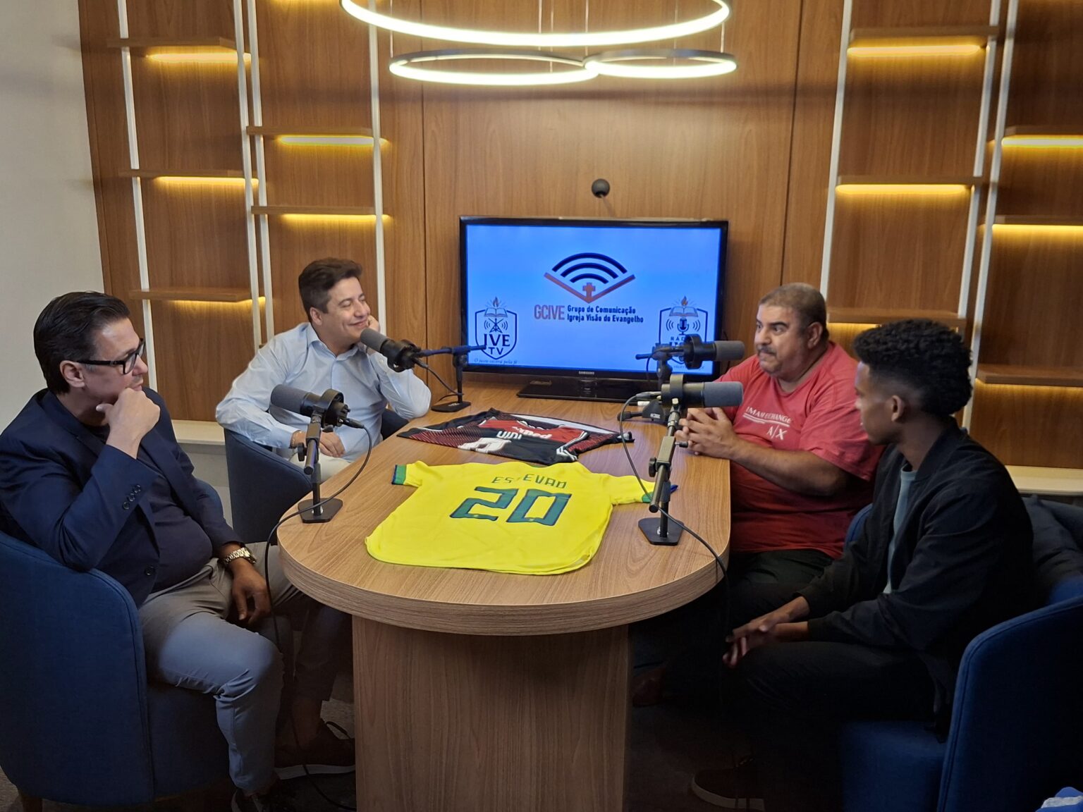 PODIVE recebe Helinho, Estevão e Fransergio para um bate-papo sobre o futuro de Franca