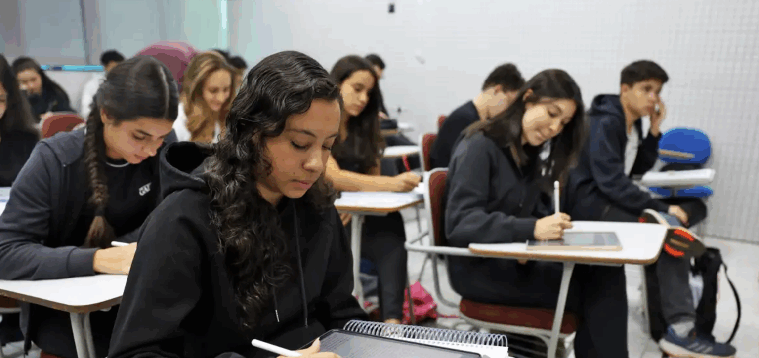 Fies 2025: divulgada lista de espera do segundo semestre
