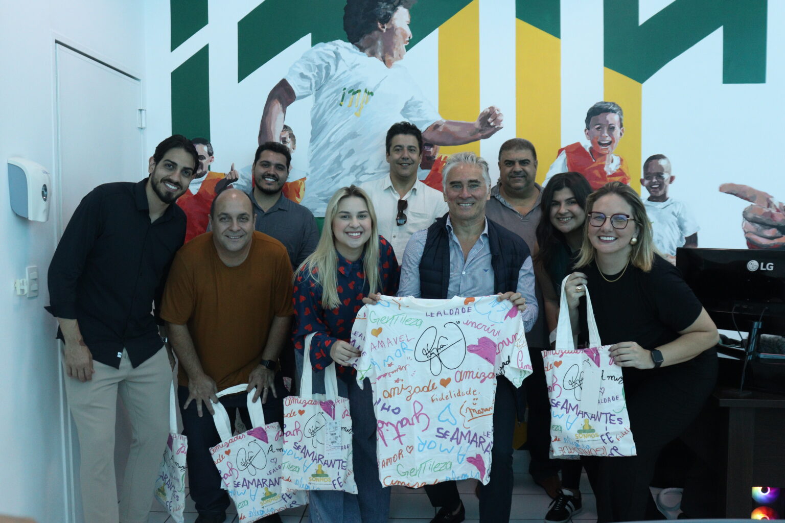 Equipe de Estevão visita Instituto Neymar Jr. em busca de conhecimento para novo projeto de Instituto em Franca