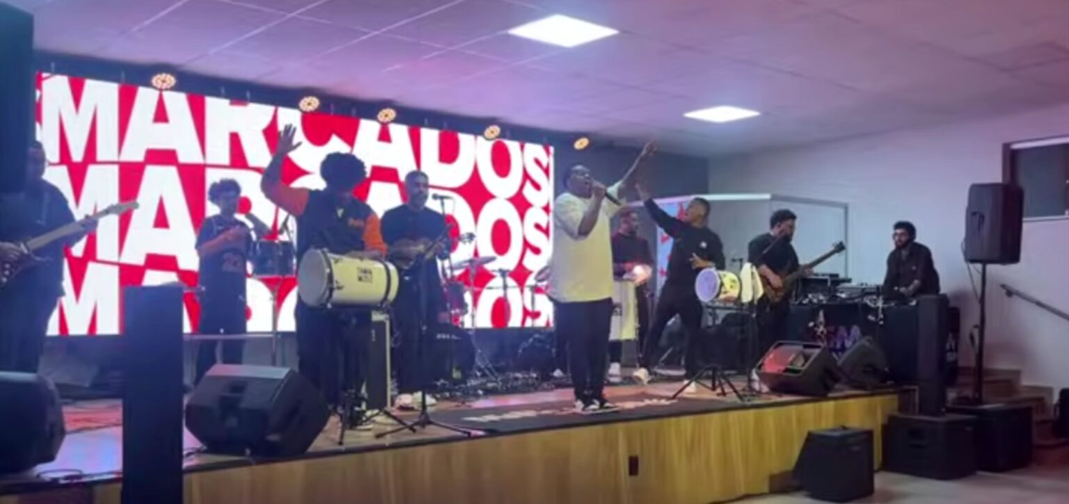 Louvorzão na IVE Ribeirão das Neves – Culto do dia 14