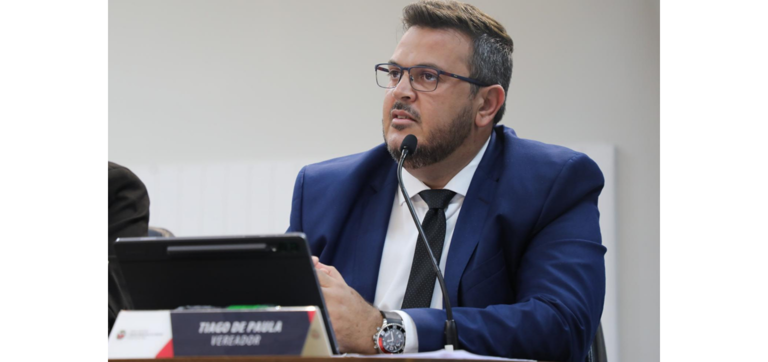 Tiago de Paula pede limpeza das calçadas e criação de vagas exclusivas para carga e descarga no Distrito Industrial