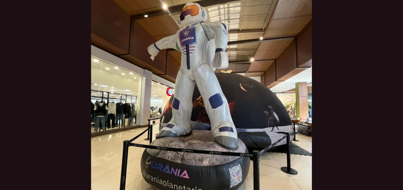 Planetário itinerante retorna ao Franca Shopping com programação especial sobre ciência e dinossauros