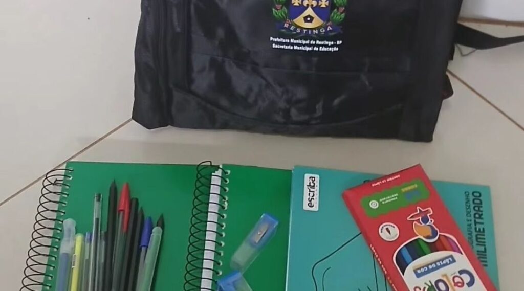 Volta às aulas em Restinga começa com entrega inédita de kits escolares e anúncio de uniformes