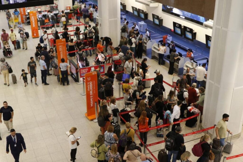 Cade investiga Gol e Latam por suspeita de alinhamento de preços em voos domésticos