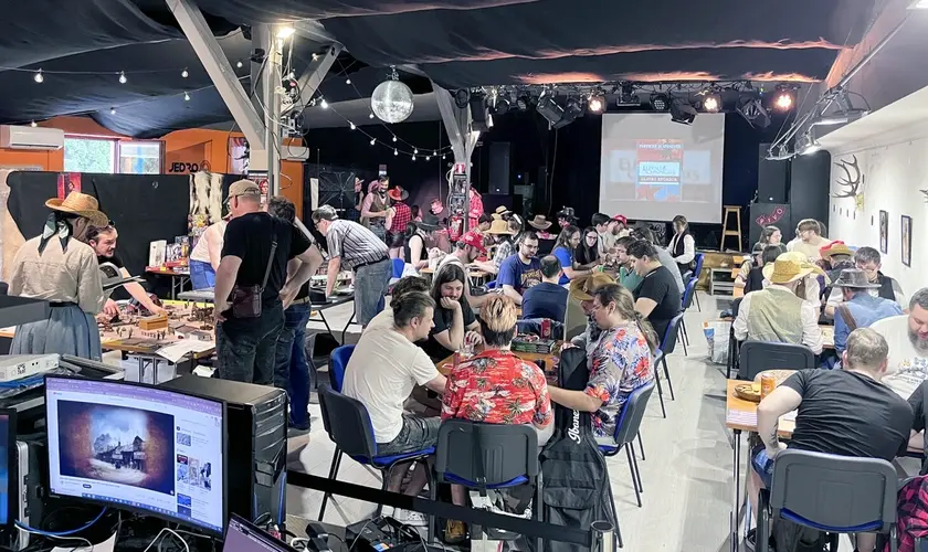Missionário usa jogos de tabuleiro para evangelizar jovens na Eslovênia