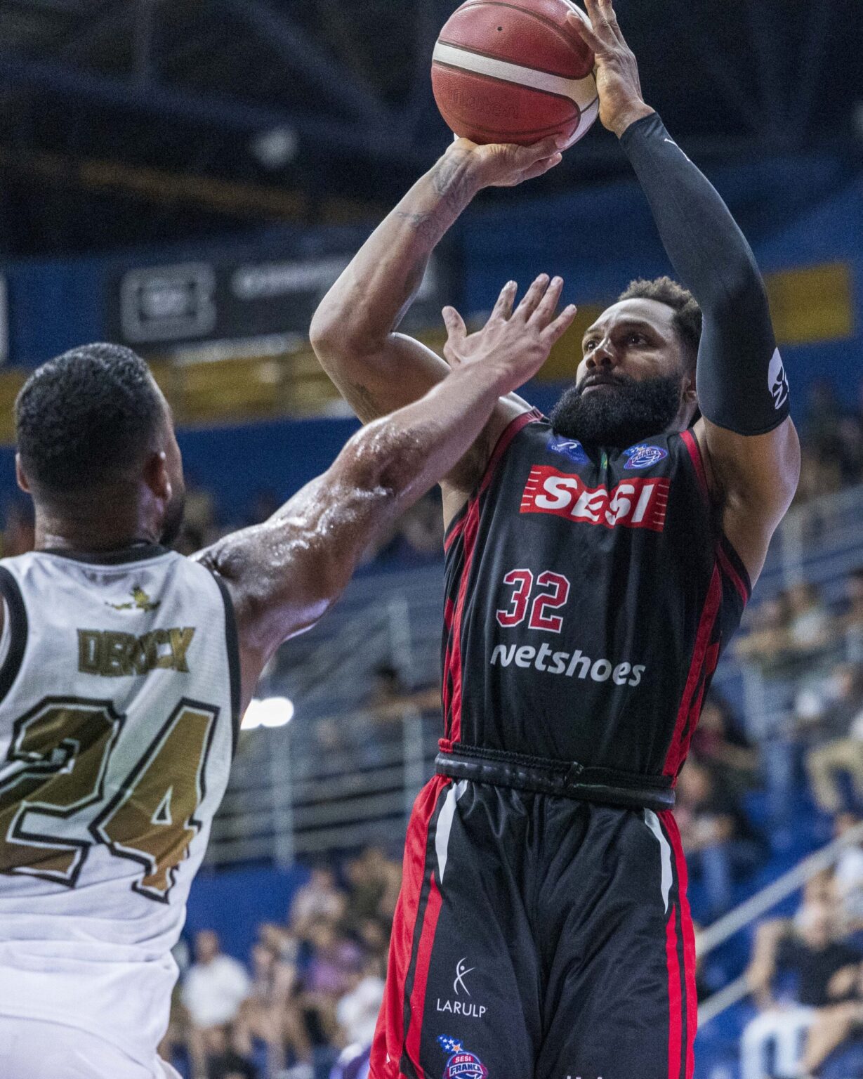 Franca Basquete estreia com vitória dominante nos playoffs do NBB e larga na frente contra o Botafogo