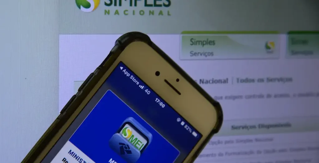 Quase 1,1 milhão de empresas podem ser excluídas do Simples Nacional por dívidas fiscais