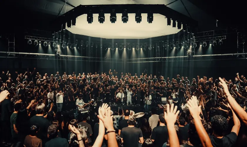 Após perder parte da voz por tumor, Brunão emociona em novo álbum do Morada