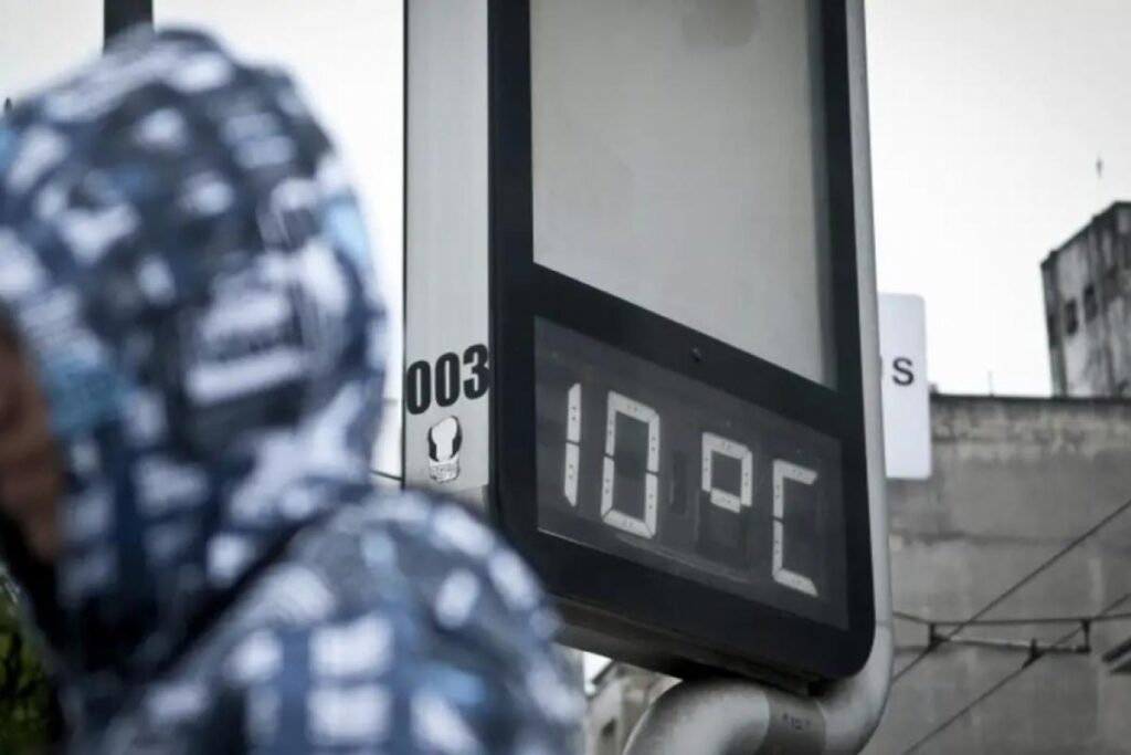 Frente fria avança e derruba temperaturas no noroeste paulista, com mínimas de até 10°C