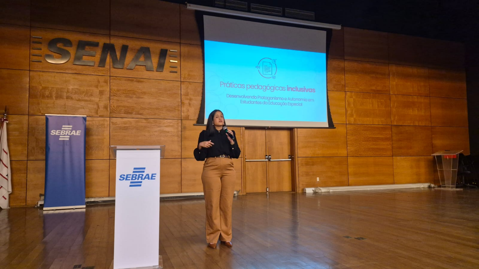 Sebrae-SP promove formação sobre práticas pedagógicas inclusivas para 280 educadores em Franca