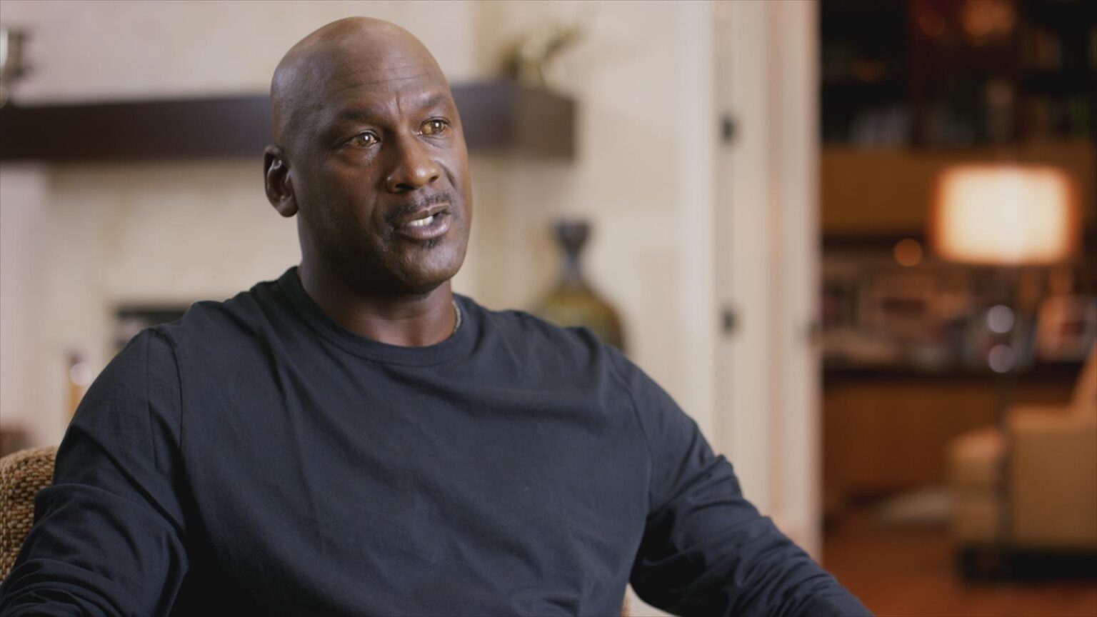 Michael Jordan amplia legado fora das quadras com novas clínicas gratuitas nos EUA