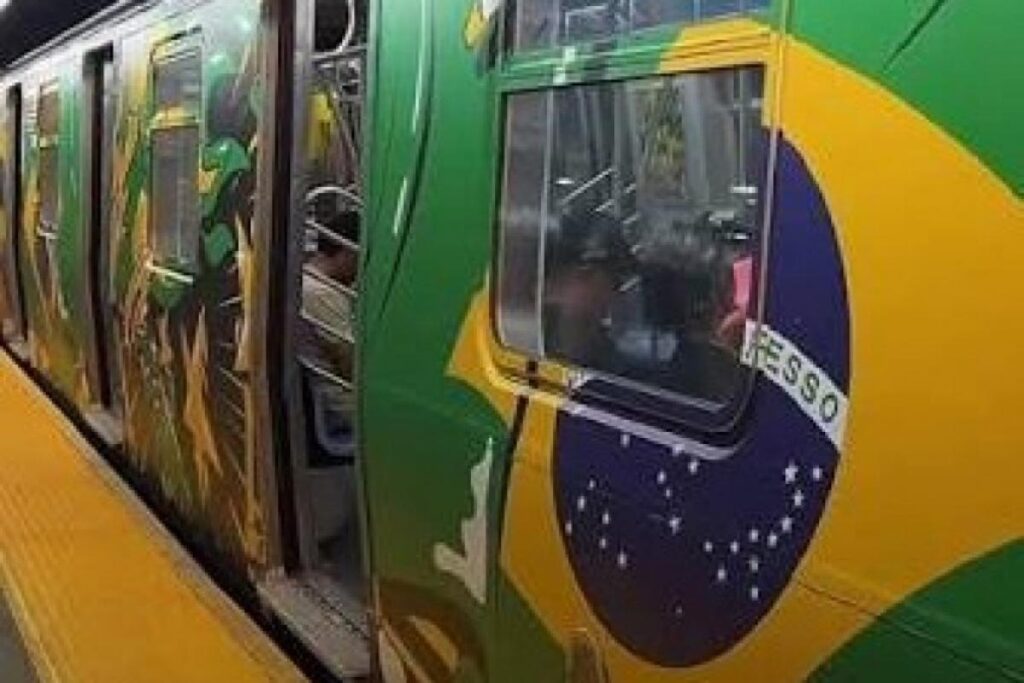 Do campo para os trilhos: metrô de Nova York entra no clima da Copa com homenagem às seleções