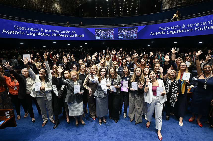 Mulheres do Brasil Fazem História no Congresso Nacional